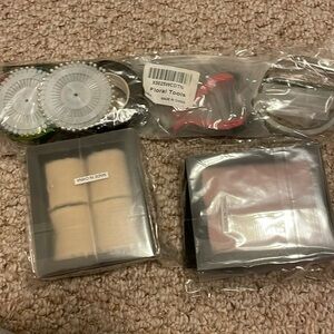 Bouquet tools and accessories